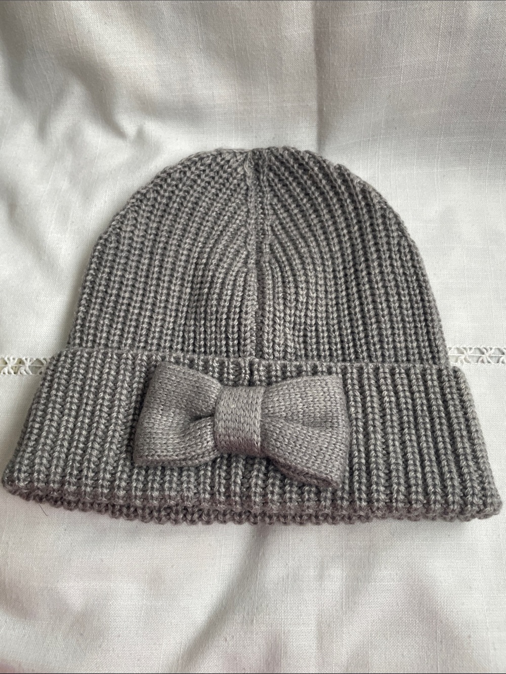 Kate Spade Heather Gray Bow Beanie Fits Adult or Child NWT
